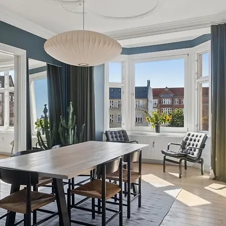 Charming Luxury Flat Norrebro I Super Rare Find *