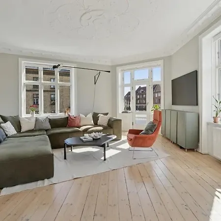 Charming Luxury Flat Norrebro I Super Rare Find